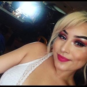 Meet your Posher, Ivana